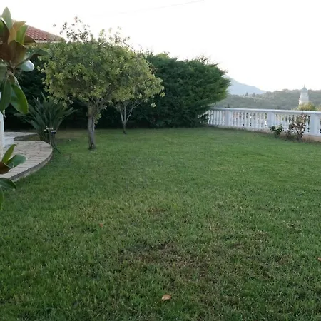 Kourkoumelata فيلة *